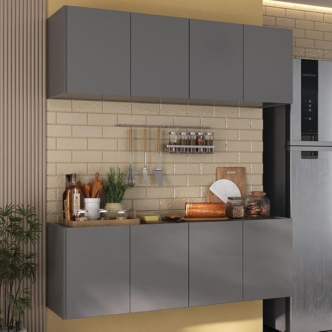 Foto de um armário liso sem puxador