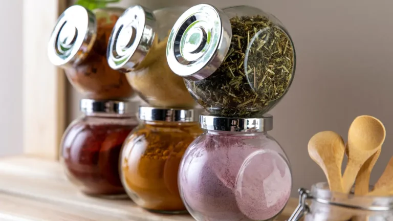 Imagem com utensílios de cozinha