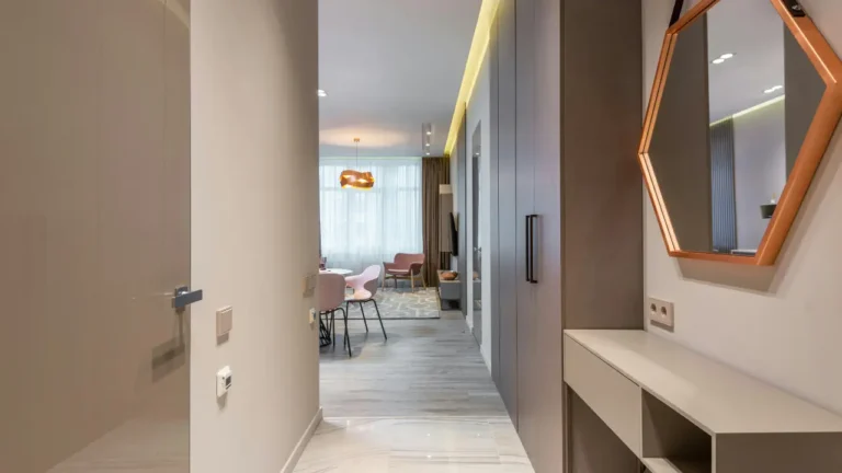 imagem de um hall de entrada de apartamento